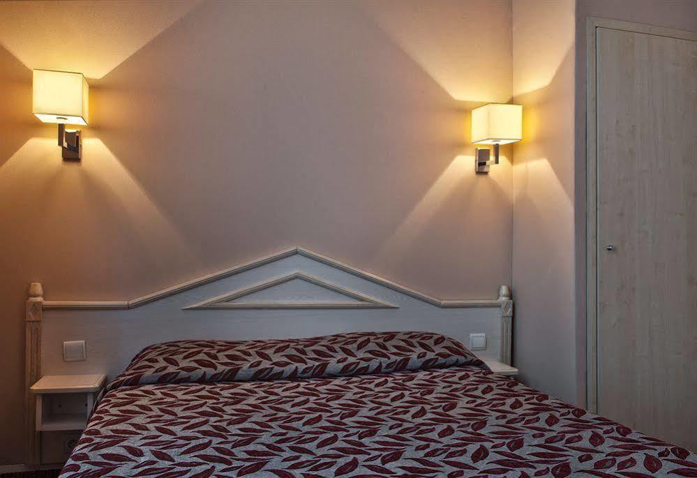Hotel Eugenie Париж Екстер'єр фото